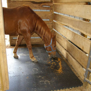 Horse Stall Mats and Horse Barn Flooring