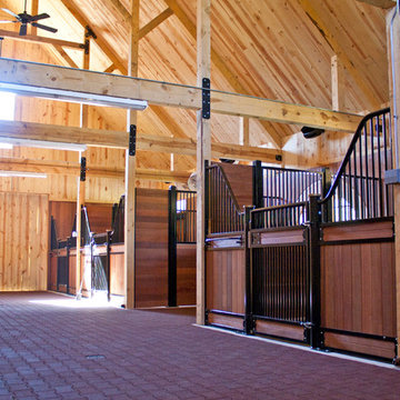 IL Horse Barn