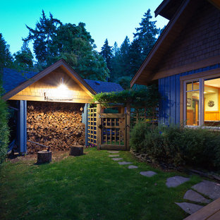 Photo of a traditional detached garden shed in Vancouver.