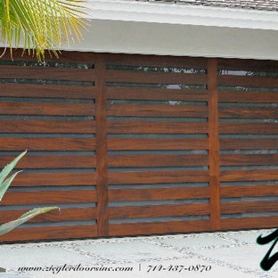 Inspiration for a modern shed remodel in Orange County
