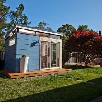 Modern-Shed Home Office