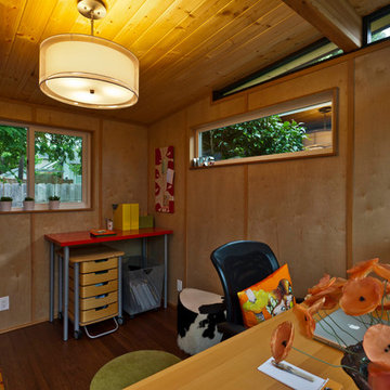 Modern-Shed Home Office