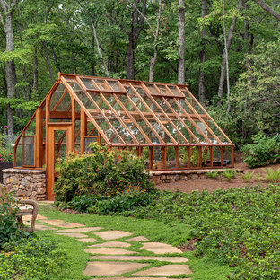 Design ideas for a traditional detached greenhouse in Atlanta.