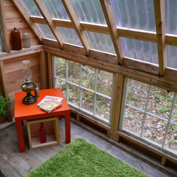 Reading Room / Tiny Cabin