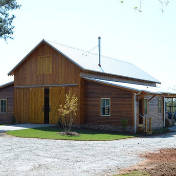 Reclaimed heart pine barn