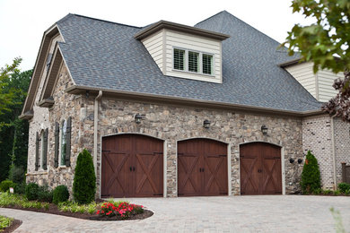 Traditional garage in Other.