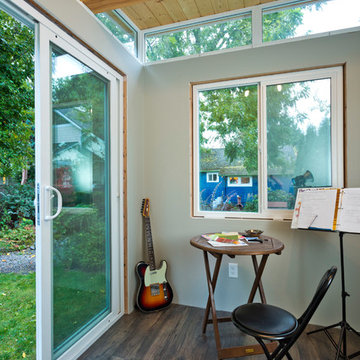Seattle His/Hers Craft and Music Shed