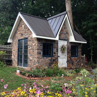 Mid-sized traditional detached garden shed in DC Metro.
