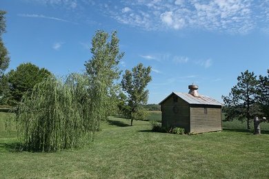 Aménagement d'un abri de jardin campagne.