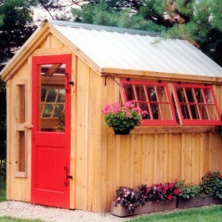 Exemple d'un petit abri de jardin séparé chic avec un abri de jardin.