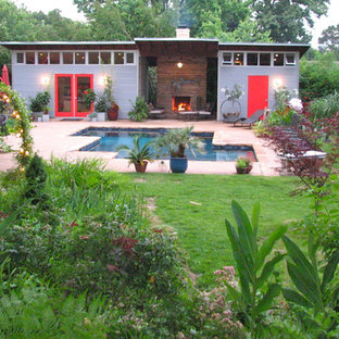 Photo of a large modern detached studio in Nashville.