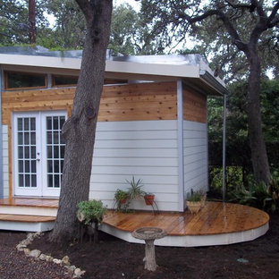 Photo of a contemporary shed and granny flat in Austin.