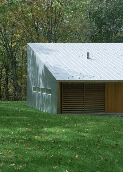Modern Shed by Incorporated