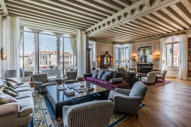 Traditional living room in Venice.