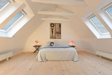 オーデンセにある北欧スタイルのおしゃれな寝室のインテリア