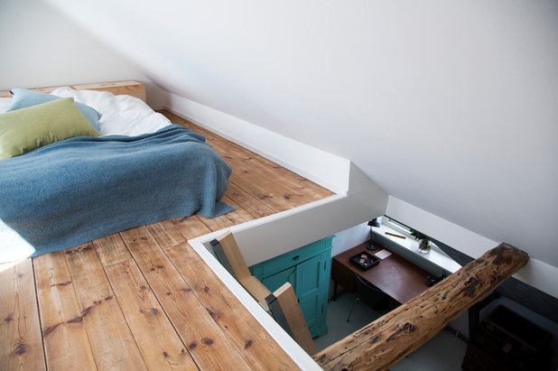 Scandinavian Bedroom by Fotograf Camilla Stephan