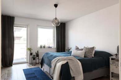 Idéer för att renovera ett stort skandinaviskt sovrum