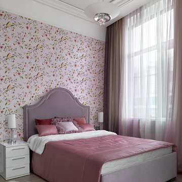 Черно-белая квартира с цветочной спальней