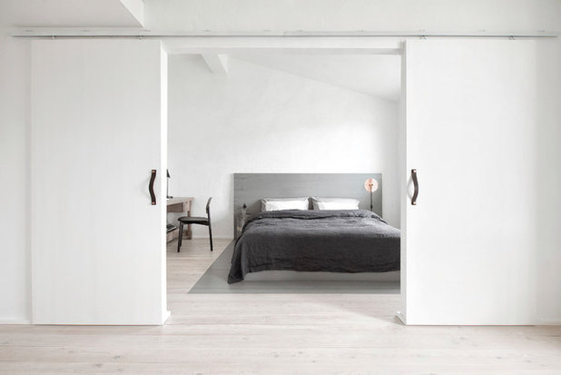 Industrial Bedroom by INT2architecture