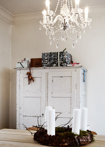 Shabby-Chic Style Dining Room by Mia Mortensen Photography
