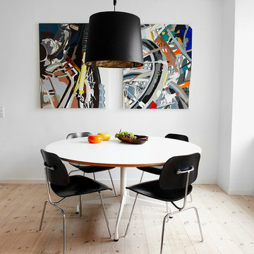 Interior - Eames bordstel med speciallavet bordplade - formica på krydsfiner