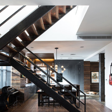 13th St. Penthouse - Staircase / Kitchen