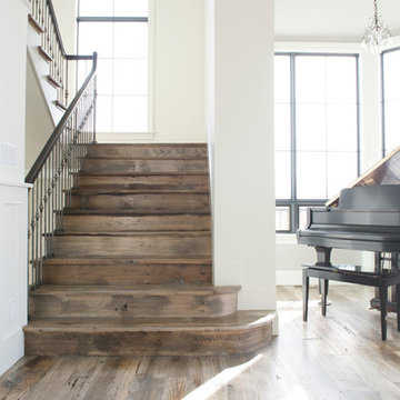 A Barn on a Floor: Reclaimed, Rustic Beauty