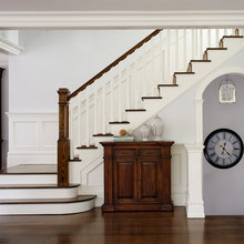 staircase/ entry