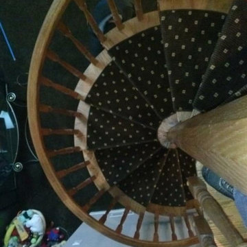 Amazing Custom Stair Runner for Spiral Staircase
