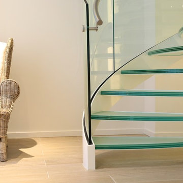 Amsterdam Apartment - Glass spiral staircase
