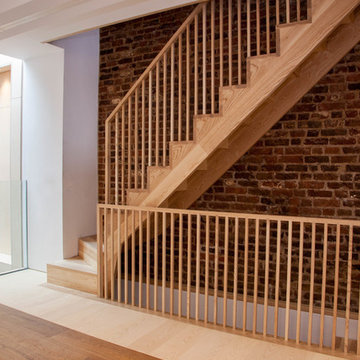 Ash staircase, Handrail and balustrade