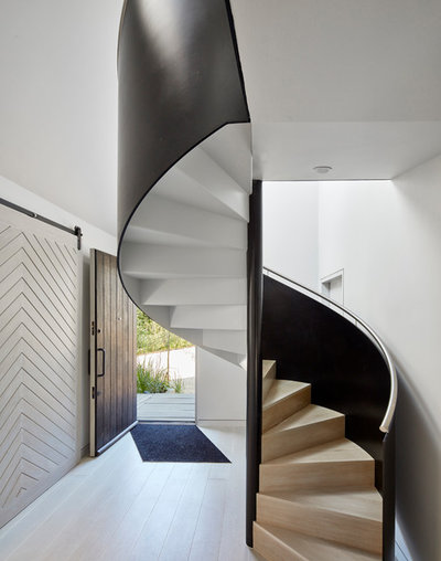 Beach Style Staircase by Platform 5 Architects