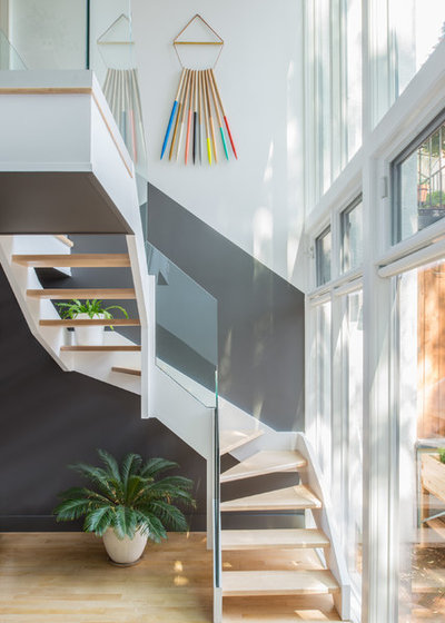 Scandinavian Staircase by Jessica Helgerson Interior Design