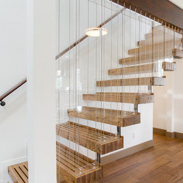 Cable hung staircase