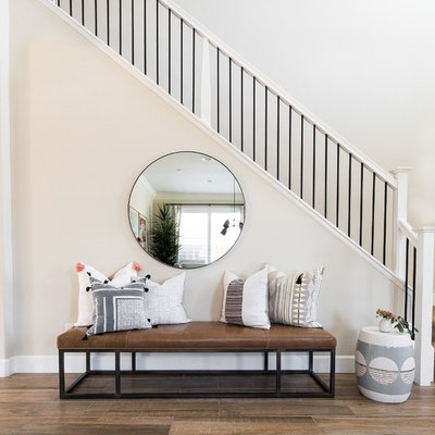Staircase - coastal straight mixed material railing staircase idea in Sacramento