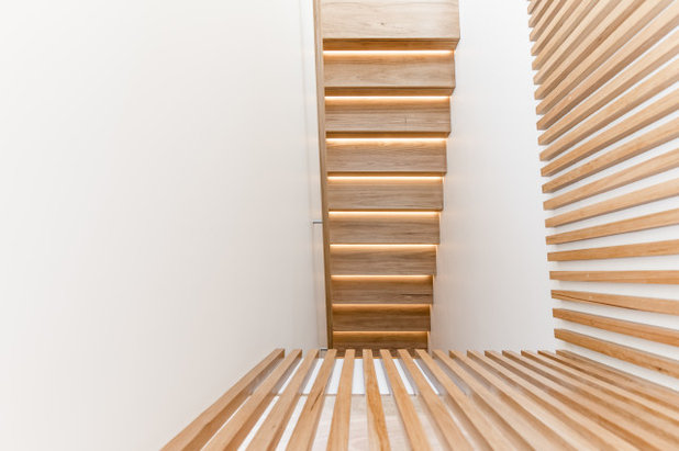 Contemporary Staircase by Geometric Construction