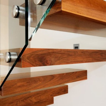 Cantilevered stair treads and landings