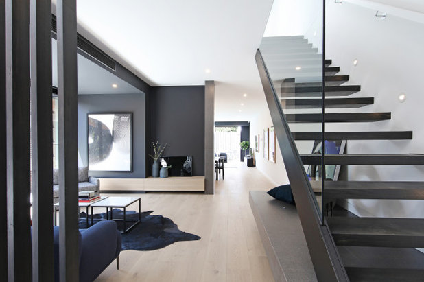 Contemporary Staircase by KG Architecture