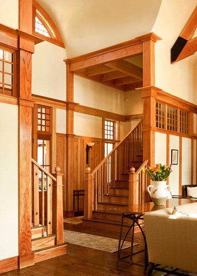 Traditional Staircase by Wayne Windham Architect, P.A.