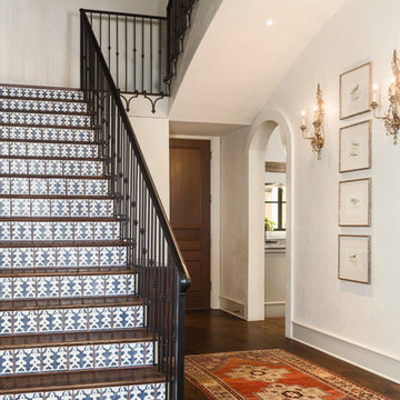 Casual French Elegance In Rob Roy
