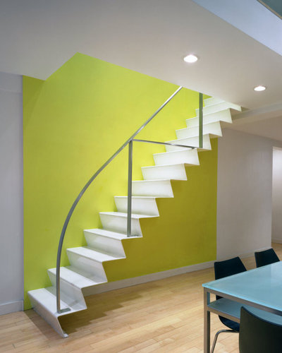 Contemporary Staircase by Chelsea Atelier Architect, PC