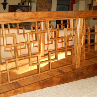 Modelo de escalera recta, asiática, de tamaño medio, con escalones de madera