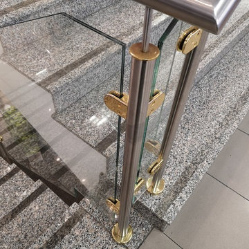 Choice of High-end Shopping Malls：Titanium plating Glass Railing System
