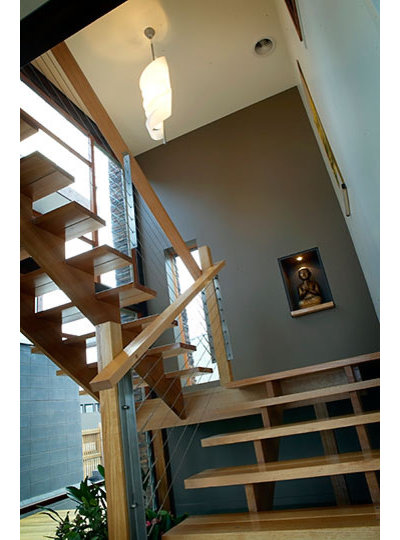 Beach Style Staircase by DE atelier Architects