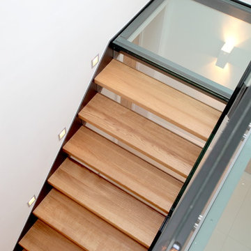 Contemporary floating glass staircase
