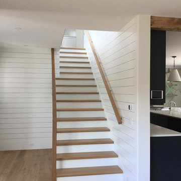 Contemporary Glass System Staircase