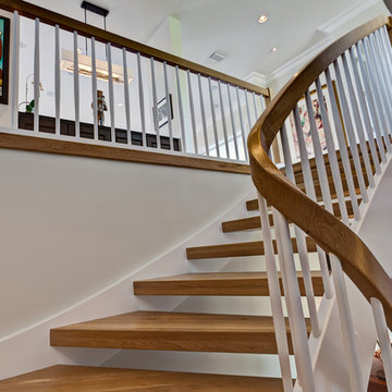 Continuous Stair - Red and White Wormy Oak