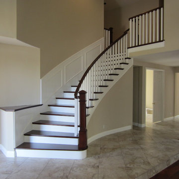 Craftsman paint and stain with Wainscoting