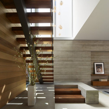 Crescent Drive Residence