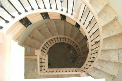 デンバーにあるコンテンポラリースタイルのおしゃれな階段の写真